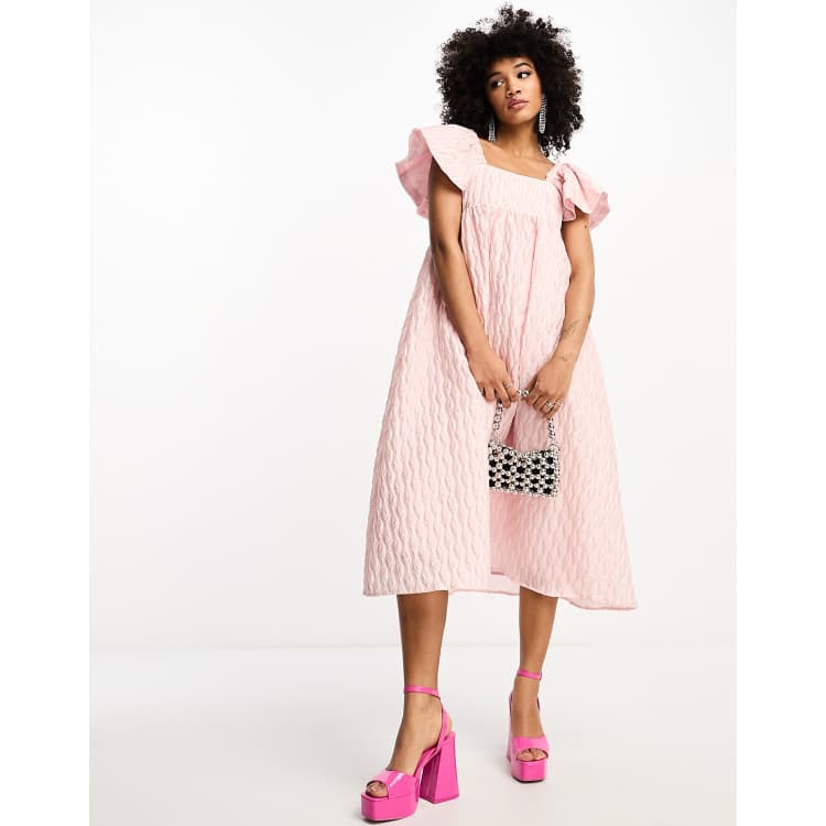 Sister Jane puff sleeve jacquard midi dress in powder pink | ASOS