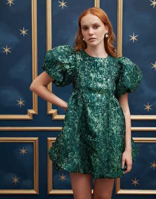 puff sleeve mini jacquard dress in emerald green