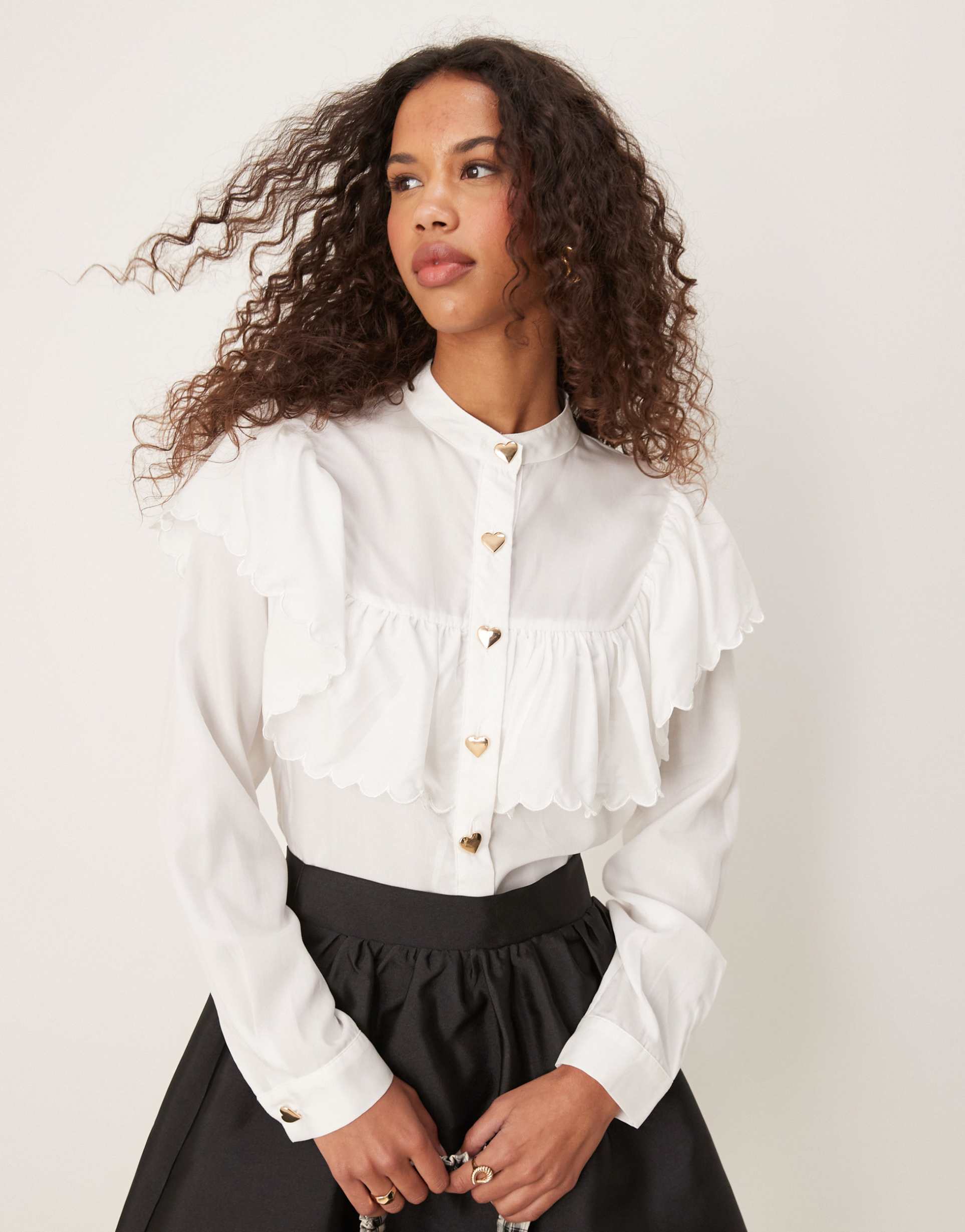 sister jane scallop blouse in pearl white