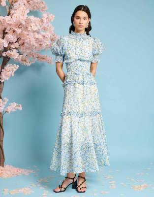 shirred floral midaxi dress in blue