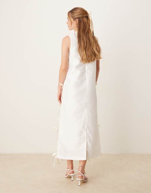 Sister Jane Snowdrop all-over bow midi dress in ivory | ASOS