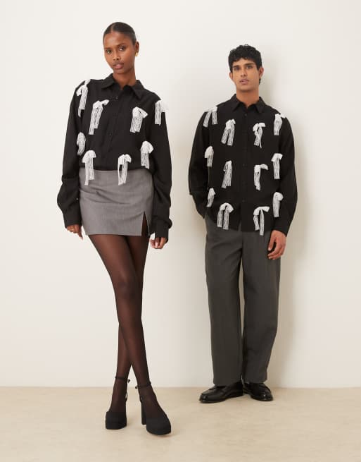 Sister Jane Unisex contrast lace bow shirt in black, 2 of 4