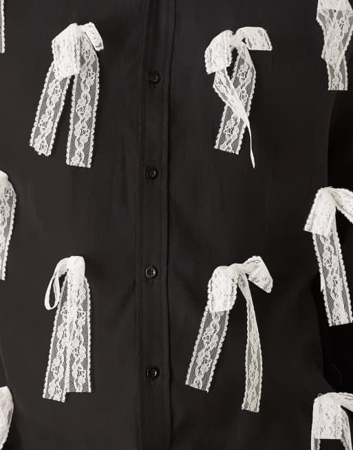 Sister Jane Unisex contrast lace bow shirt in black, 3 of 4