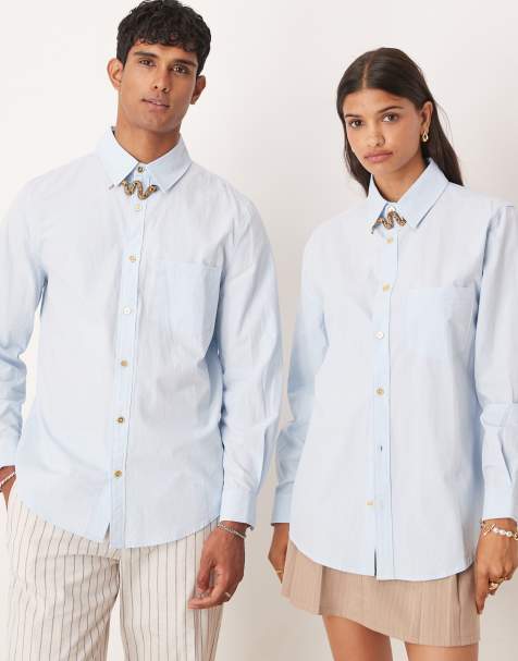 Sister Jane Unisex shirt with snake brooch in powder blue
