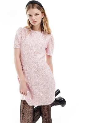 Sister Jane - Verziertes Minikleid aus Tweed in Rosa