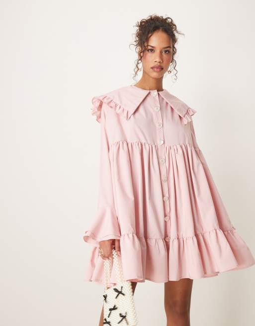Sister Jane - Vestito corto oversize con colletto con volant rosa chiaro con bottoni a cuore