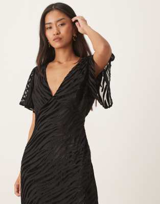 Six Stories Animal Devore Flutter Sleeve Maxi Dress In Black