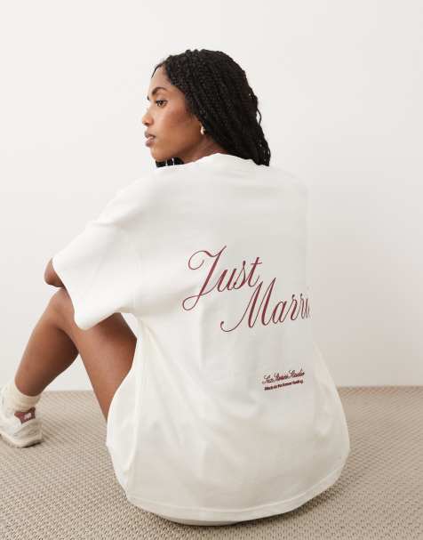 Six Stories – Biały T-shirt oversize z napisem „Just Married” - view 1