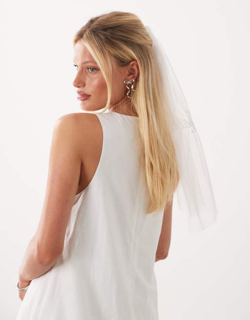 Six Stories Bridal embroidered veil in white, 2 of 3