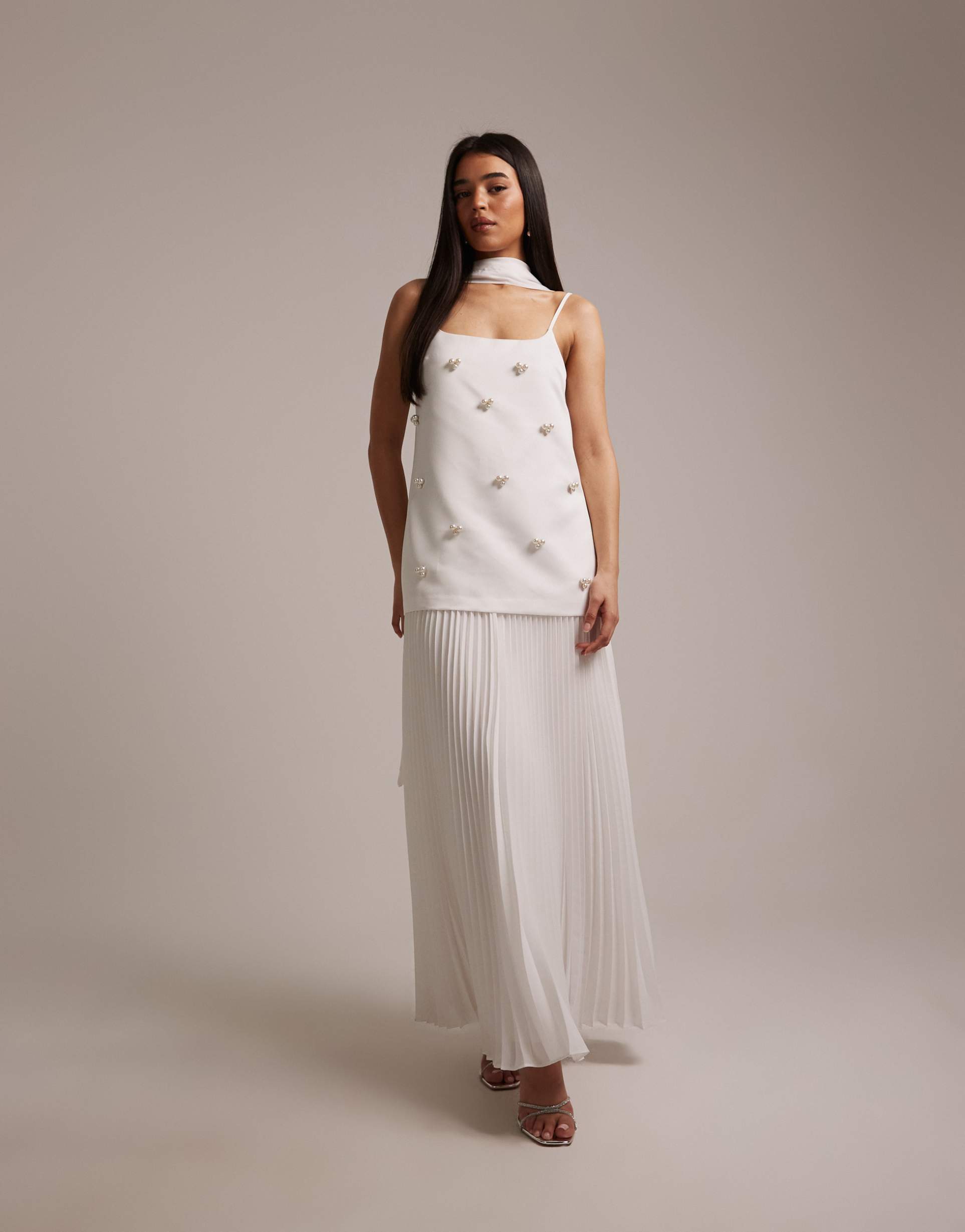 six stories bridal faux-pearl embellished pleated dropped waist scarf detail maxi dress in white