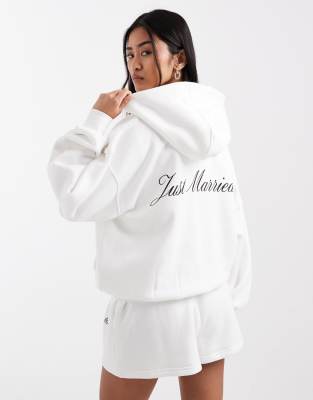Six Stories - Bridal - Kapuzenpullover in Weiß mit „Just Married"-Schriftzug auf dem Rücken, Kombiteil