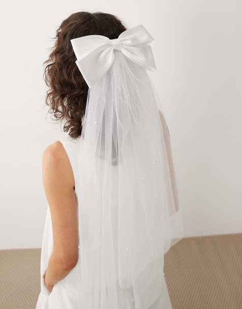 Six Stories Bridal satin large bow pearl detail veil in white - view 1