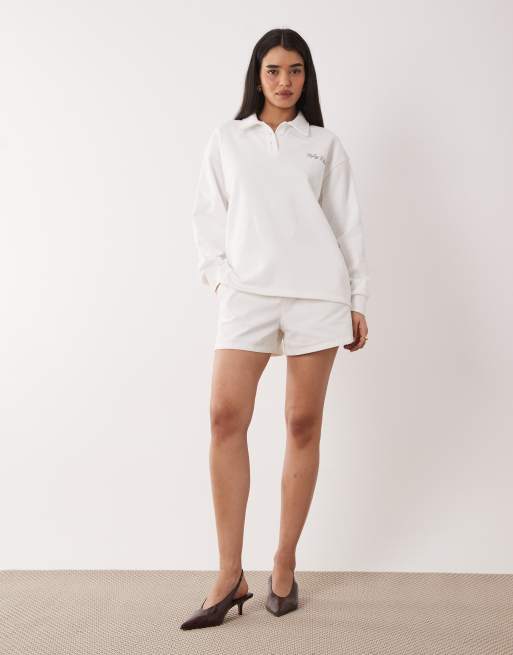 Six Stories Bridal script 'Wifey Club' back print polo sweatshirt in white, 2 of 4