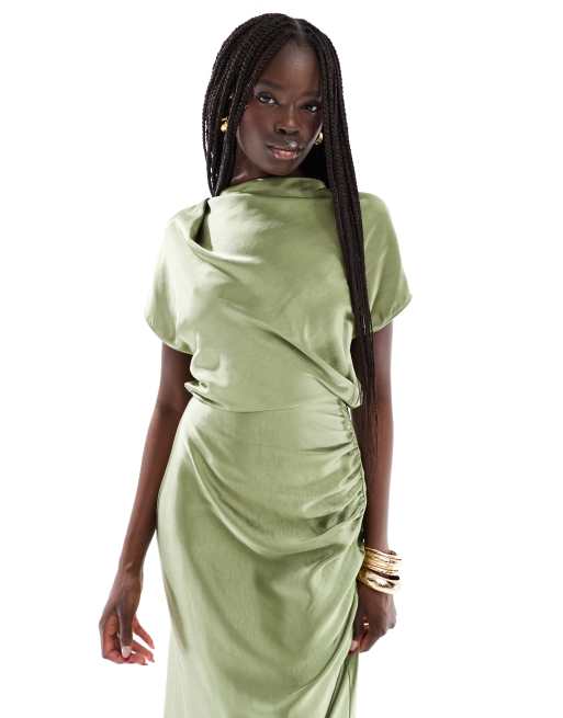 Six Stories – Bridesmaid – Brautjungfern-Maxikleid aus satiniertem Satin mit Rüschen in Moosgrün, 3 von 4