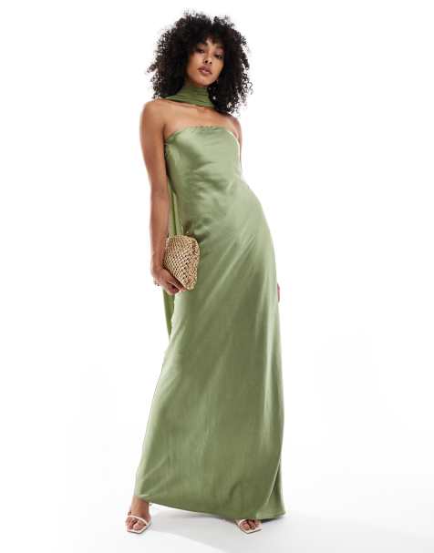 Six Stories – Bridesmaid – Zielona satynowa sukienka maxi z szyfonowym szalem - view 1