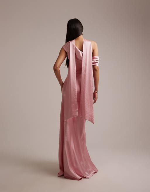 Six Stories – Bridesmaids – Drapiertes Satin-Maxikleid in Rosenrosa mit One-Shoulder-Träger, 4 von 5