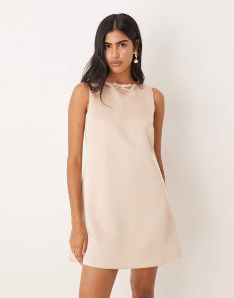 Six Stories – Mini-Etuikleid aus Satin in zartem Goldton - view 1