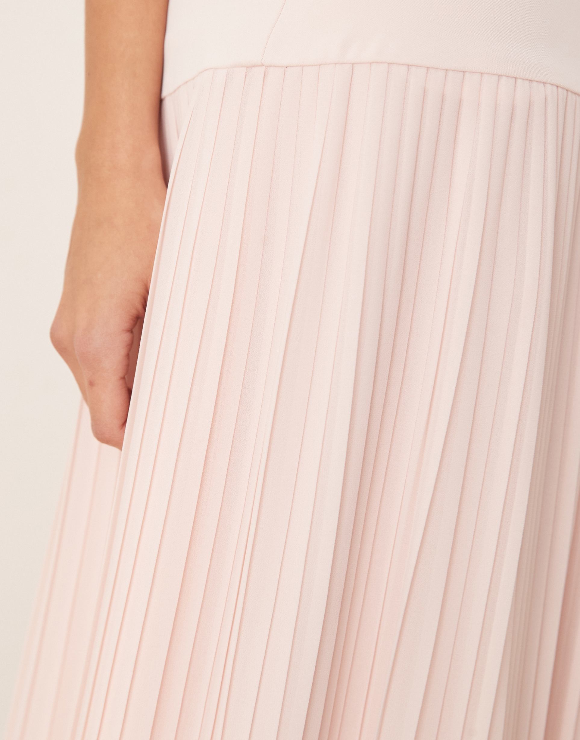 six stories pleated midi dress in blush pink