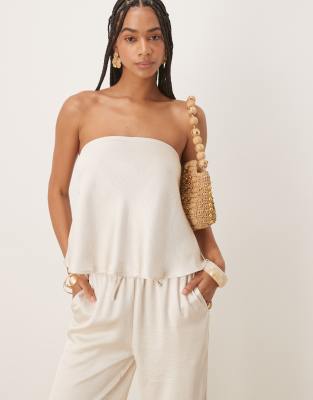 Six Stories - Trägerloses, ausgestelltes Satin-Top in Austernweiß, Kombiteil