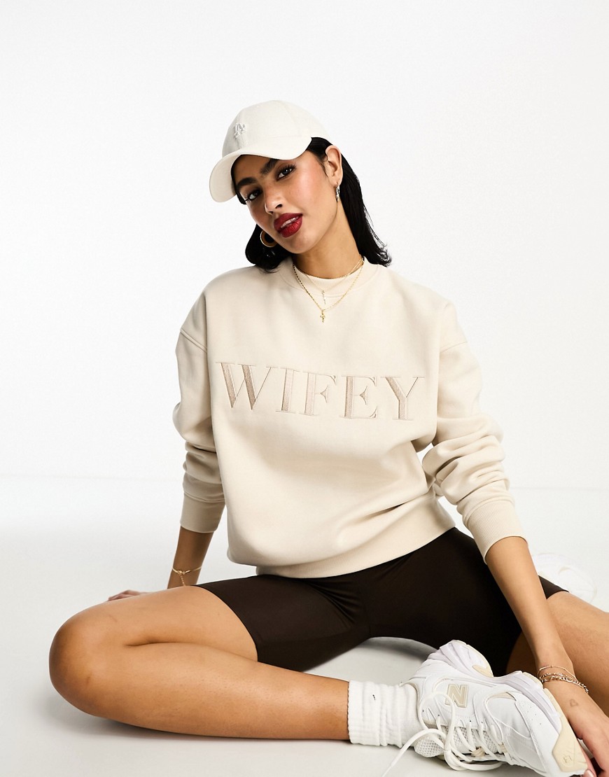Six Stories wifey statement jumper in champagne-Gold