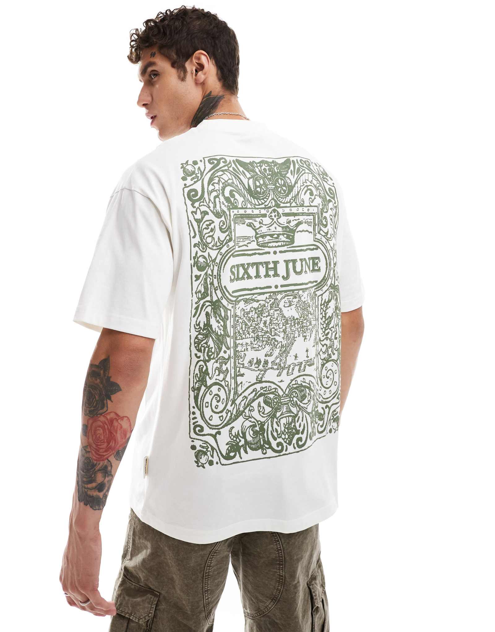 Футболка оверсайз от Sixth June azulejos белоснежного цвета 7690₽