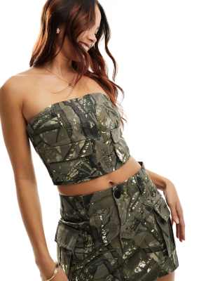 Sixth June - Bandeau-Oberteil in Grün mit Military-Print, Kombiteil