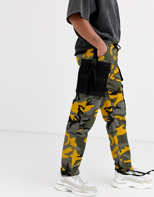 Sixth June camo cargo with black pockets in yellow