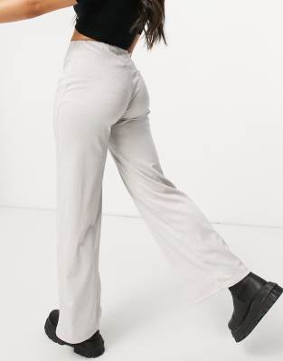 high waisted relaxed pants
