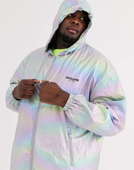 Holographic jacket outlet