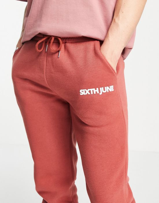 https://images.asos-media.com/products/sixth-june-jersey-joggers-in-burgundy-part-of-a-set/201844202-4?$n_550w$&wid=550&fit=constrain