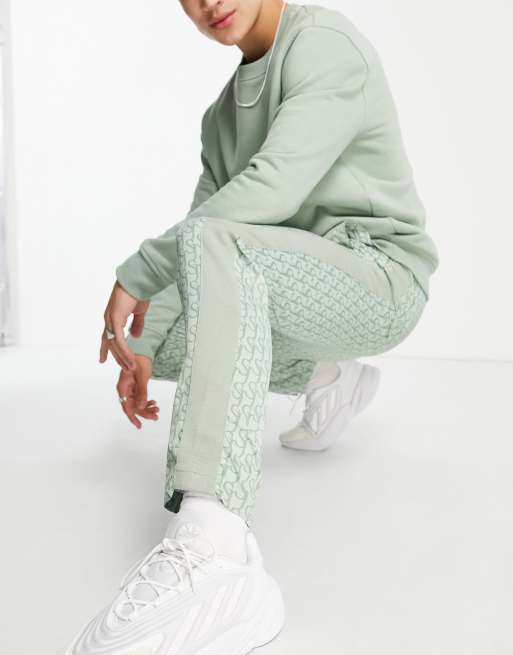 Sixth June - Joggers sportivi con logo con monogramma verde polvere in coordinato