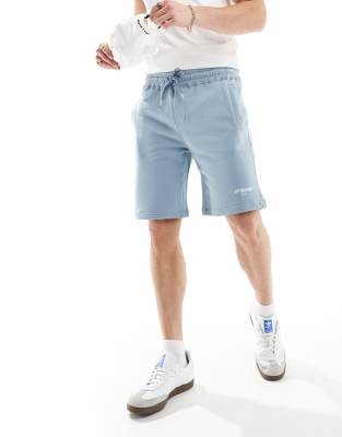 lounge shorts in light blue