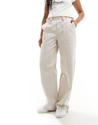 low rise tailored pants in cream-White