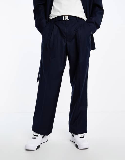 Sixth June oversized belted suit pants in navy, 4 of 5
