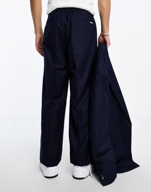 Sixth June oversized belted suit trousers in navy, 2 of 5