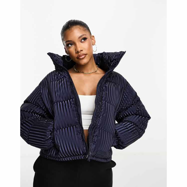 205117607-1-navy?$n_750w$&wid=