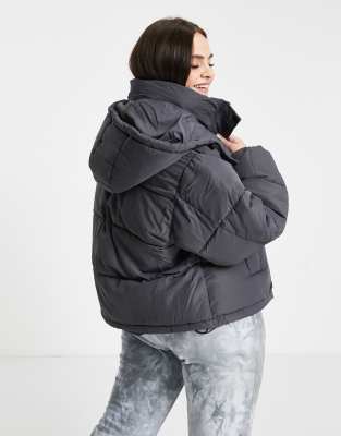 cropped oversized puffer jacket