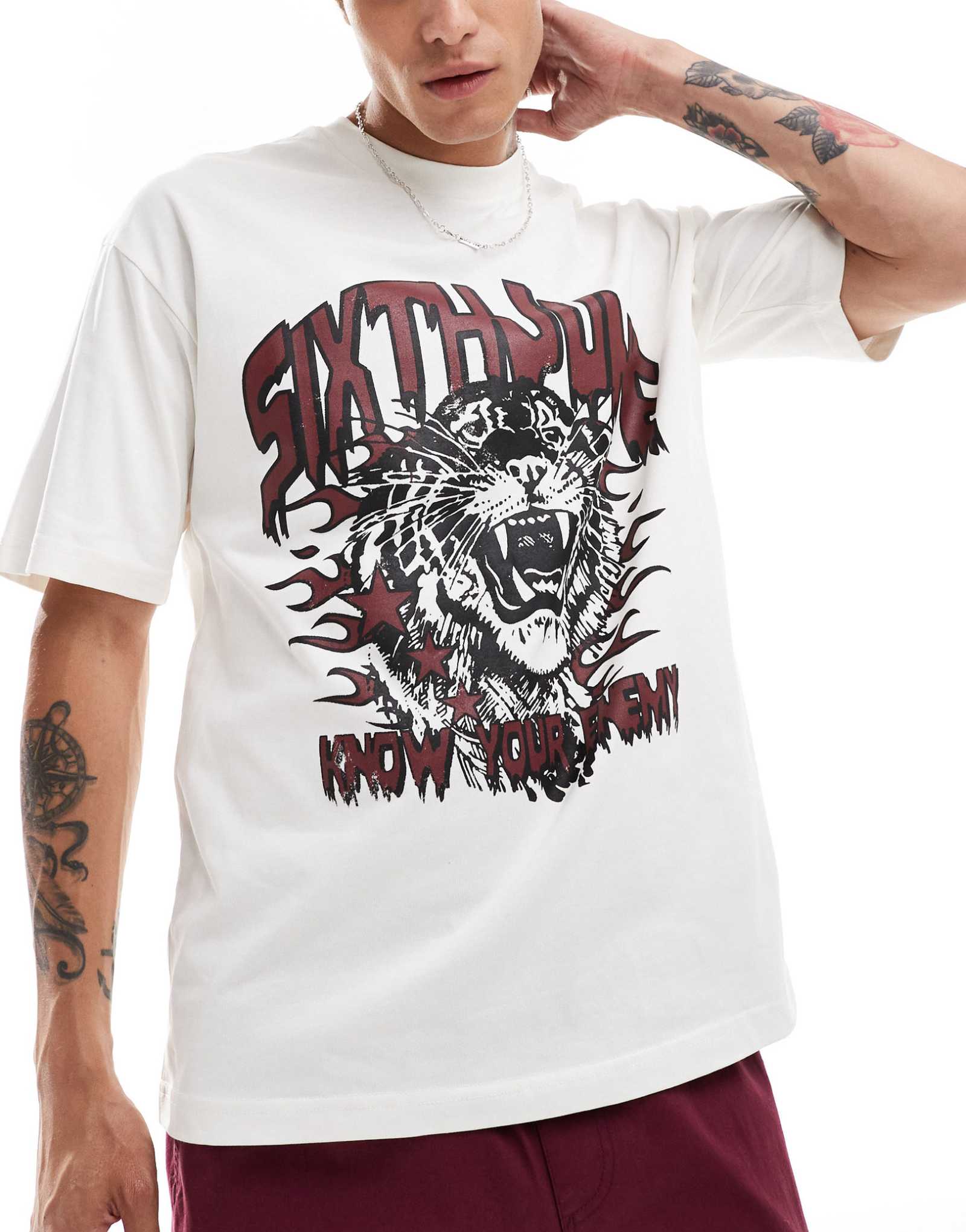 Винтажная белая футболка с тигровым принтом Шестое июня 7090₽