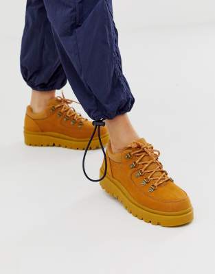 skechers 5 eye hiker boot