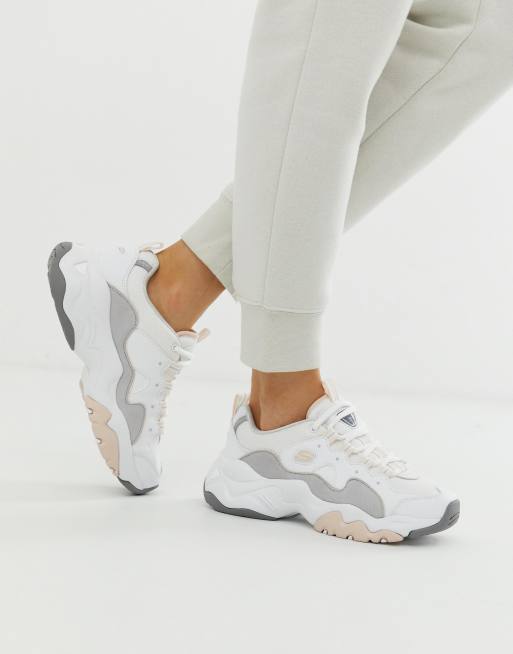 Chunky store skechers trainers