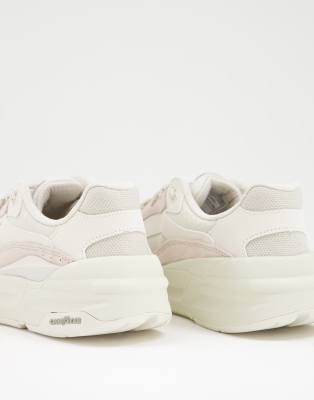 off white jogger trainers