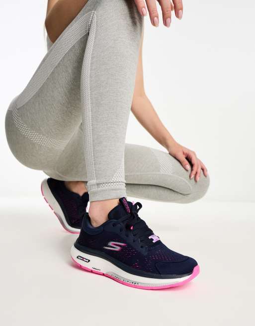 Skechers Go Walk Workout Walker Outpace Trainers in Navy