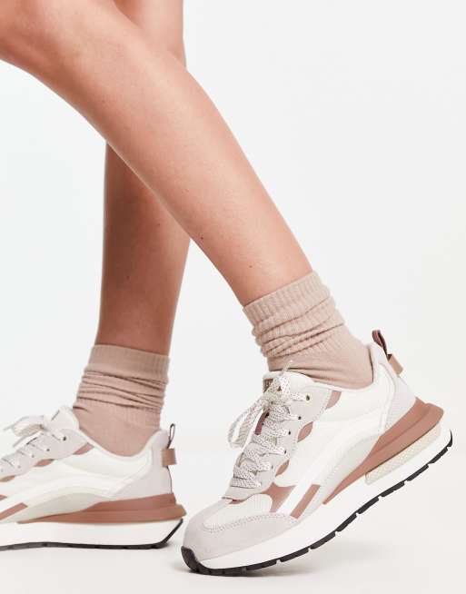 Skechers Halo suede sneakers in beige | ASOS