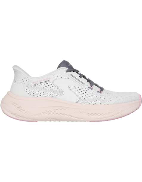 Skechers Skech cloud plush horizon trainers in white - view 1