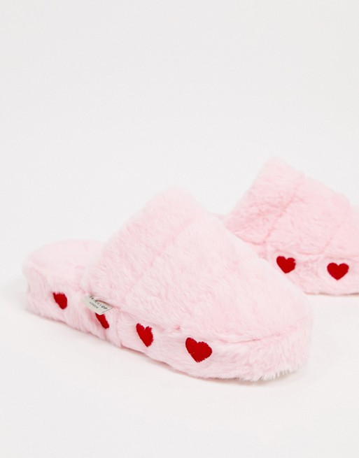 Skinnydip fluffy heart slippers in pink