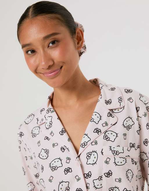Skinnydip Hello kitty x skinnydip pyjama set with scrunchie in white, 3 of 4