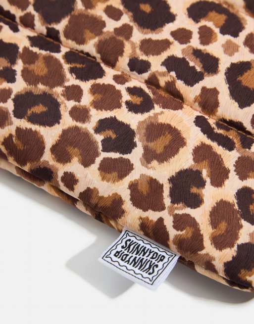 Skinnydip Leopard print laptop sleeve 13/14" in black, 3 of 4