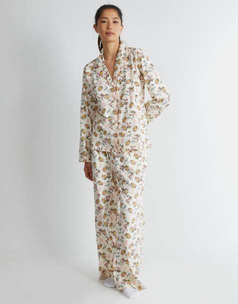 Skinnydip london jaq & gus pyjama set in ecru in white - view 1
