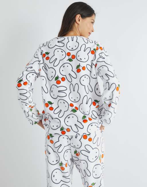 Skinnydip london miffy cherry fleece pyjama set in white, 4 of 4