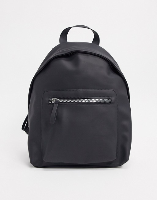 Skinnydip luna backpack in black